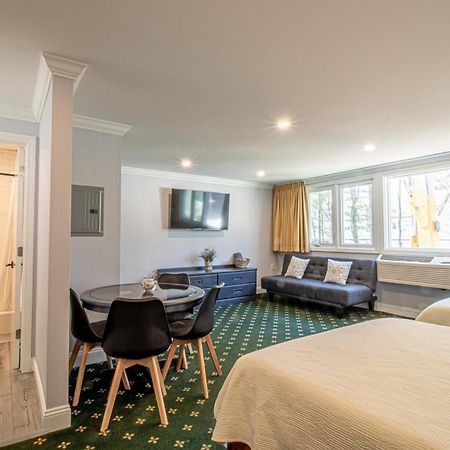 The Niantic Inn エクステリア 写真